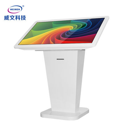 Scrittorio su tutti in un chiosco terminale di self service interattivo LCD dell'esposizione